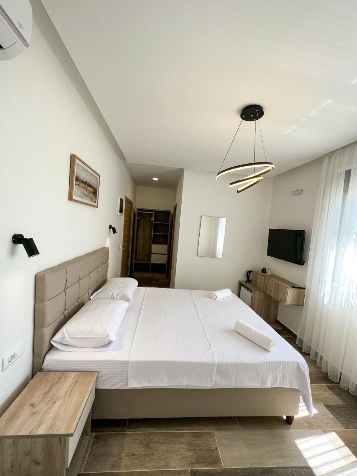 Square Residence Ulcinj Exterior photo